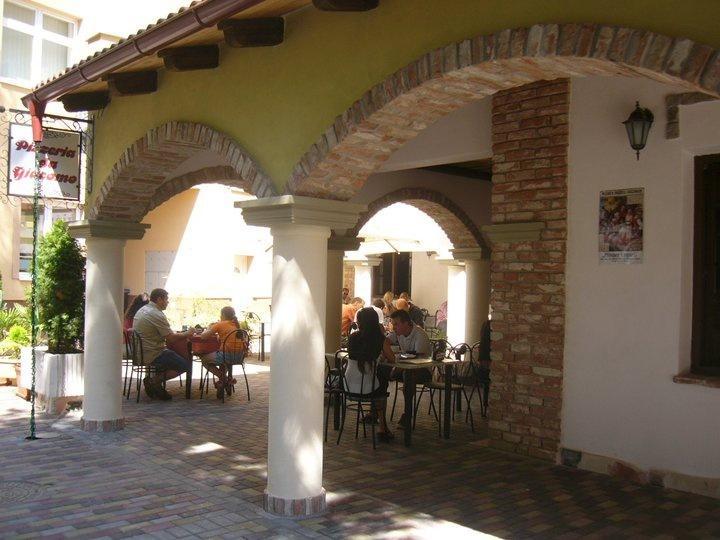 Trenčín Penzion Da Giacomo מראה חיצוני תמונה
